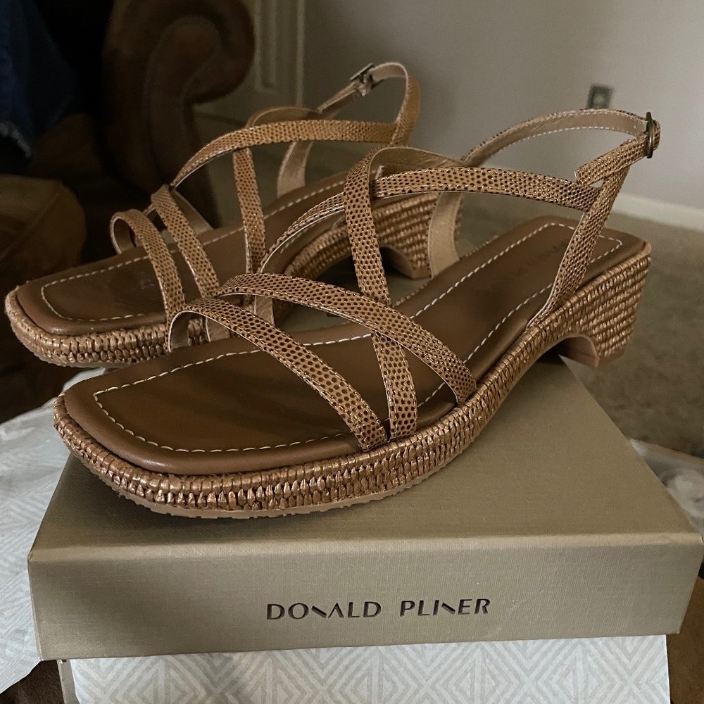 Donald Pliner Rosalie Lizard Print Leather Slingback Raffia Sandals